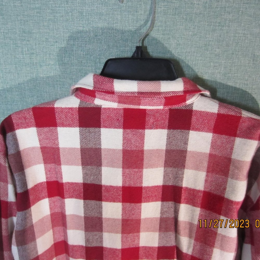 girl's long-sleeve shirt (NWT) - Picture 2 of 5